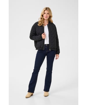 Straight fit,Heup lengte,Lange mouwen  Fijne was 30°, niet bleken, drogen in droger behoedzaam, Druipnat ophangen in de schaduw, niet strijken, Niet droog reinigen  100% Polyamide