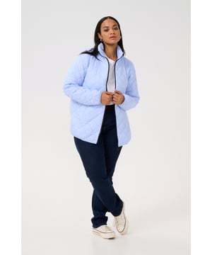 Regular fit,Lange mouwen  Fijne was 30°, niet bleken, niet in de droger drogen, Druipnat ophangen, niet strijken, Chemisch laten reinigen.  100% Polyester