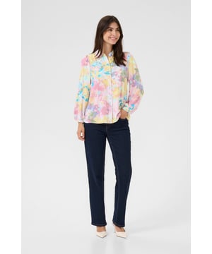 Relaxed fit,3/4 mouwen  Fijne was 30°, niet bleken, niet in de droger drogen, Druipnat ophangen, koud strijken max. 110° C, Droogreiniging  100% Viscose (LENZING™ ECOVERO™)