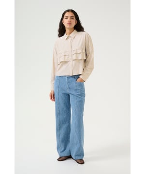 Baggy fit,Korte lengte,Lange mouwen  Wassen op 30°, niet bleken, niet in de droger drogen, Druipnat ophangen, koud strijken max. 110° C, Chemisch laten reinigen.  60% Polyester,40% Katoen