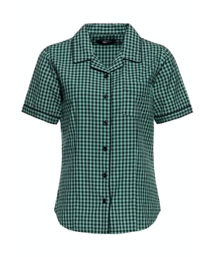 Die extravagante Retro Hemdbluse aus der neuen Kollektion von Queen Kerosin ist eine verspielte Bluse in klassischem Karomuster mit Paspel-Absteppungen. Nostalgisch angehaucht, in weiß-schwarzem Pepitamuster mit Reverskragen unterstützen den Vintage Charme der Bluse. Sie ist leger geschnitten und aus einer angenehm weichen Bio-Baumwollware gefertigt. Die Knopfleiste und eine aufgesetzte Brusttasche runden das Design gekonnt ab.  QUEEN KEROSIN: Queen Kerosin steht für den amerikanischen Zeitgeist der 50er / 60er Jahre mit Rock'n'Roll Rockabilly, Motorrädern, Bikes, Hot Rod und allem was dazu gehört! Unsere Design mit Vintage Charme versetzen Dich zurück in die gute Zeit. DESIGN: Queen Kerosin präsentiert ihr extravagantes Damen Retro Blusenhemd mit  nostalgischem Karomuster und Reverskragen. Die Knopfleiste und die aufgesetzte Brusttasche runden das Design gekonnt ab.PASSFORM:  Ein figurbetonter Slim Fit Schnitt setzt die feminine Silhouette attraktiv in Szene.MATERIAL: Aus weiche, hautfreundliche Bio-Baumwolle hergestellt.KOMBINATIONSMÖGLICHKEITEN: Eine klassische Retro Hemdlbuse mit Karomuster für alle Powerfrauen mit dem gewissen Extra zu Jeans und High Heels authentisch kombiniert.