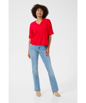 Baggy fit,Korte lengte,Korte mouwen  Fijne was 30°, niet bleken, niet in de droger drogen, Druipnat ophangen in de schaduw, koud strijken max. 110° C, Droogreiniging  100% Viscose (LENZING™ ECOVERO™)