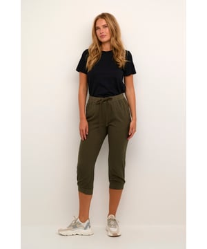 Regular fit,Normale Passform,Midi-Länge  30° waschbar, Nicht bleichen, Trocknen im Trockner schonend, Tropnass aufhängen im Schatten, Warm bügeln max. 150° C, Trockenreinigung  100% Baumwolle
