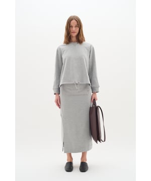Oversize fit,Lange Ärmel  30° waschbar, Nicht bleichen, Nicht im Trockner trocknen, Liegend trocken., Warm bügeln max. 150° C, Trockenreinigung  90% Baumwolle,10% Viskose
