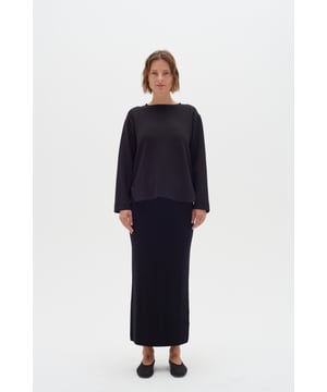 Relaxed fit,Lange Ärmel  Schonwäsche 30°, Nicht bleichen, Nicht im Trockner trocknen, Liegend trocken., Kalt bügeln max. 110° C, Trockenreinigung  51% Modal (TENCEL™),42% Polyester,7% Elasthan