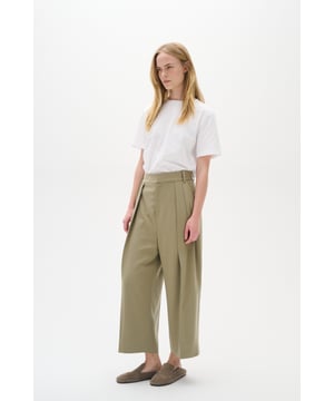Hohe Taille,Lang,Weite leg  Schonwäsche 30°, Nicht bleichen, Nicht im Trockner trocknen, Tropnass aufhängen, Kalt bügeln max. 110° C, Trockenreinigung  51% Polyester,40% Polyester (REPREVE®),9% Elasthan