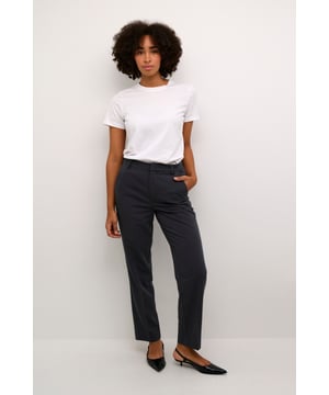 Regular fit,Hohe Taille,Lang,Gerade  30° waschbar, Nicht bleichen, Nicht im Trockner trocknen, Tropnass aufhängen im Schatten, Kalt bügeln max. 110° C, Trockenreinigung  77% Polyester (Recycelt),18% Viskose,5% Elasthan