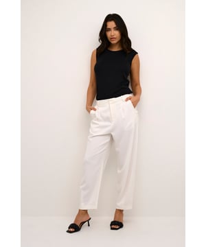 Regular fit,Hohe Taille,Knöchellänge,Tapered  30° waschbar, Nicht bleichen, Nicht im Trockner trocknen, Tropnass aufhängen im Schatten, Kalt bügeln max. 110° C, Trockenreinigung  64% Polyester (Recycelt),33% Viskose,3% Elasthan