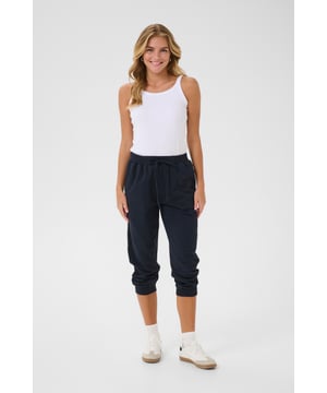 Regular fit,Onder de knie  Fijne was 30°, niet bleken, niet in de droger drogen, Druipnat ophangen in de schaduw, warm strijken max. 150° C, Droogreiniging  85% Katoen,15% Polyester