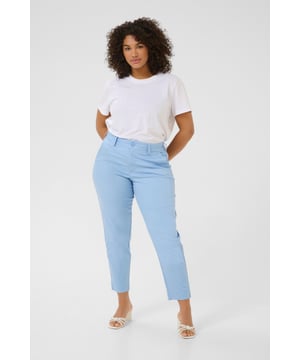 Regular fit,Regular taille,Enkel lengte,Straight  Fijne was 30°, niet bleken, niet in de droger drogen, Druipnat ophangen in de schaduw, koud strijken max. 110° C,   38% Polyester,30% Katoen,30% Viscose,2% Elastaan