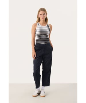 Contemporary fit,Normale Passform,Über Knöchellänge,Tapered  30° waschbar, Nicht bleichen, Nicht im Trockner trocknen, Tropnass aufhängen im Schatten, Warm bügeln max. 150° C, Professionelle Reinigung.  98% Baumwolle,2% Elasthan
