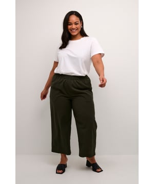 Loose fit,Elastische taille,Cropped lengte,Relaxed  Wassen op 30°, niet bleken, niet in de droger drogen, Druipnat ophangen, koud strijken max. 110° C,   85% Katoen,15% Linnen