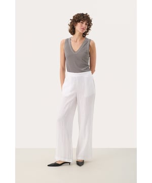 Classic fit,Comfort Taile,Lang,Weite leg  30° waschbar, Nicht bleichen, Nicht im Trockner trocknen, Tropnass aufhängen im Schatten, Kalt bügeln max. 110° C, Trockenreinigung  100% Leinen