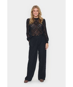 Loose fit,Halfhoge taille,Normale lengte,Relaxed  Fijne was 30°, niet bleken, niet in de droger drogen, Druipnat ophangen, koud strijken max. 110° C, Niet droog reinigen  55% Katoen,45% Polyester