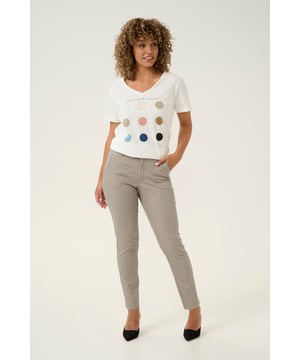 Regular fit,Normale Passform,Knöchellänge,Slim Fit  Schonwäsche 30°, Nicht bleichen, Nicht im Trockner trocknen, Tropnass aufhängen im Schatten, Kalt bügeln max. 110° C, Trockenreinigung  38% Polyester,30% Baumwolle,30% Viskose,2% Elasthan