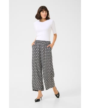 Loose fit,Elastische Taille,Knöchellänge,Culotte Leg  Schonwäsche 30°, Nicht bleichen, Nicht im Trockner trocknen, Liegend trocken im Schatten, Warm bügeln max. 150° C, Professionelle Reinigung.  100% Viskose (LENZING™ ECOVERO™)