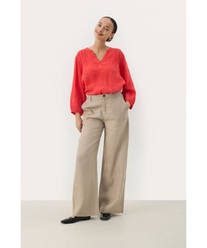Classic fit,Regular taille,Lange lengte,Relaxed  Wassen op 30°, niet bleken, niet in de droger drogen, Druipnat ophangen in de schaduw, koud strijken max. 110° C, Droogreiniging  100% Linnen