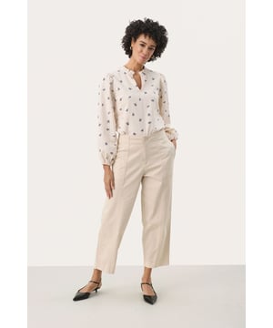 Contemporary fit,Normale Passform,Über Knöchellänge,Tapered  30° waschbar, Nicht bleichen, Nicht im Trockner trocknen, Tropnass aufhängen im Schatten, Warm bügeln max. 150° C, Professionelle Reinigung.  98% Baumwolle,2% Elasthan