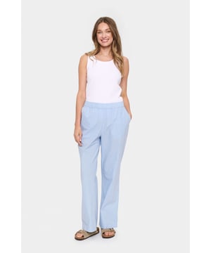Regular fit,Halfhoge taille,Normale lengte,Regular fit  Fijne was 30°, niet bleken, niet in de droger drogen, Druipnat ophangen, warm strijken max. 150° C, Niet droog reinigen  100% Katoen