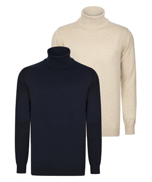 Felix Hardy vereint Eleganz und Komfort mit diesem Herren-Rollkragenpullover Set. Aus 100% Baumwolle gefertigt, bietet er ein natürliches und angenehmes Tragegefühl dank des weichen und strapazierfähigen Stoffes. Der Pullover zeichnet sich durch ein klassisches Rollkragen-Design aus, das einen zeitlosen und vielseitigen Look bietet, der für verschiedene Anlässe geeignet ist. Dieser Pullover ist für ganztägigen Komfort ausgelegt, dank seiner flexiblen Struktur und bequemen Passform. Er lässt sich mühelos mit Jeans, Hosen oder Chinos kombinieren und ist ideal für den täglichen Gebrauch.  Pflegehinweise umfassen Handwäsche oder Maschinenwäsche in kaltem Wasser, Bügeln bei niedriger Temperatur und Vermeidung von Bleichmittel oder chemischer Reinigung. Mit sorgfältiger Liebe zum Detail und hochwertigen Materialien gefertigt, bietet der Herren-Rollkragenpullover von Felix Hardy sowohl Eleganz als auch Komfort und wird zu einem vielseitigen Kleidungsstück in Ihrer Garderobe für die gesamte Saison.