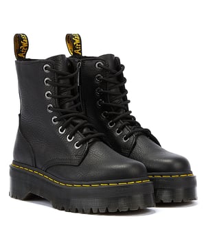 Step into style with these boots featuring a robust 1.85'' PVC sole, expertly reinforced with the signature iconic welt stitch. The leather nappa upper boasts a soft, tumbled handle and a luxuriously pigmented waxy finish, ensuring both durability and a touch of elegance. Combining style and resilience.