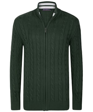 Der Herren-Stehkragenpullover mit Zopfmuster von Felix Hardy vereint Stil und Komfort mühelos. Das Zopfmuster verleiht einen klassischen Touch und spiegelt Felix Hardys Engagement für hochwertige Handwerkskunst und zeitgenössisches Design wider. Ideal für den täglichen Gebrauch, bietet dieser Pullover sowohl Wärme als auch Atmungsaktivität und eignet sich hervorragend für Lagenlooks bei kühlerem Wetter oder in Übergangszeiten. Der Stehkragen verstärkt das anspruchsvolle Erscheinungsbild und ist perfekt für verschiedene Anlässe, von legeren Ausflügen bis hin zu gehobeneren Veranstaltungen. Kombinieren Sie ihn mit Jeans oder Chinos für ein smart-casual Ensemble oder tragen Sie ihn über einem Hemd für zusätzliche Wärme und Stil. Erhältlich in verschiedenen Farben, um unterschiedliche Vorlieben zu erfüllen, und pflegeleicht durch maschinenwaschbare Eigenschaften.