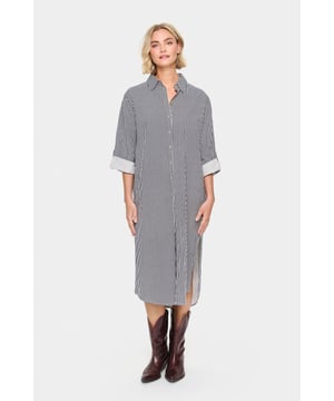 Loose fit,Midi lengte,3/4 mouwen  Wassen op 30°, niet bleken, niet in de droger drogen, Druipnat ophangen, warm strijken max. 150° C, Droogreiniging  100% Katoen