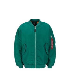 This is the MA-1 Core bomber jacket for women from Alpha Industries. This stylish and practical jacket is perfect for your everyday challenges. It is made from Flight Nylon, features an oversized fit, and has a water-repellent finish.