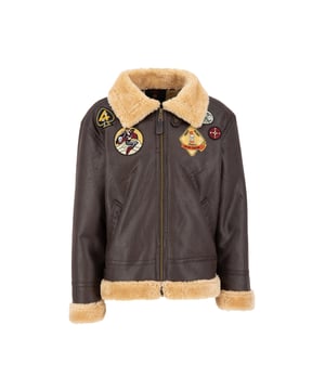 La chaqueta de cuero B-3 FL Custom de ALPHA INDUSTRIES es perfecta para los fríos días de invierno. El corte regular garantiza un ajuste cómodo y el forro cálido te mantiene abrigado incluso a bajas temperaturas. Los bolsillos laterales ofrecen espacio para las manos y la cremallera facilita ponérsela y quitársela.