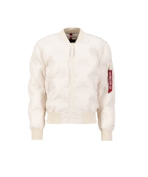 The MA-1 Emb. Logo Puffer bomber jacket features a quilted design with an embossed logo on the chest. The jacket has a regular fit and offers high wearing comfort. The sleeve pocket and RBF Tag complete the signature Alpha look.
