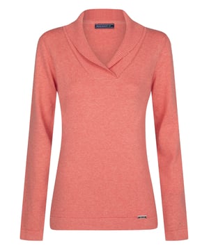 Dieser Pullover ist aus 100% Baumwolle gefertigt, um maximalen Komfort und höchste Qualität zu gewährleisten. Seine weiche Textur und langlebige Konstruktion sorgen für Wärme an kalten Wintertagen. Das Design mit Schalkragen bietet eine elegante und vielseitige Optik, ergänzt durch lange Ärmel für zusätzlichen Schutz und Komfort. Perfekt für den täglichen Gebrauch lässt sich dieser Pullover mühelos mit Jeans, Röcken oder Hosen kombinieren. Für ein lässig-schickes Ensemble stylen Sie ihn mit Skinny-Jeans und Stiefeln oder wählen Sie abendliche Eleganz, indem Sie ihn mit einem Bleistiftrock und Absätzen kombinieren. In den Wintermonaten ergänzen Sie Ihr Outfit mit einem losen Schal, um sowohl Wärme als auch Stil zu gewährleisten. Die Pflege dieses Pullovers ist einfach: Handwäsche wird empfohlen oder Maschinenwäsche in kaltem Wasser. Bei Bedarf bei niedriger Hitze bügeln und auf Bleichmittel und chemische Reinigung verzichten, um die Qualität zu erhalten. Felix Hardys schlichter Damen Langarm Pullover mit Schalkragen besticht durch seine hochwertigen Materialien und sorgfältige Verarbeitung in dieser Wintersaison. Mit seinen eleganten Details und dem vielseitigen Design wird dieser Pullover sicher zu einem unverzichtbaren Bestandteil Ihrer Garderobe und hält Sie die ganze Saison über warm und stilvoll!
