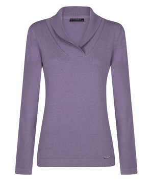 Dieser Pullover ist aus 100% Baumwolle gefertigt, um maximalen Komfort und höchste Qualität zu gewährleisten. Seine weiche Textur und langlebige Konstruktion sorgen für Wärme an kalten Wintertagen. Das Design mit Schalkragen bietet eine elegante und vielseitige Optik, ergänzt durch lange Ärmel für zusätzlichen Schutz und Komfort. Perfekt für den täglichen Gebrauch lässt sich dieser Pullover mühelos mit Jeans, Röcken oder Hosen kombinieren. Für ein lässig-schickes Ensemble stylen Sie ihn mit Skinny-Jeans und Stiefeln oder wählen Sie abendliche Eleganz, indem Sie ihn mit einem Bleistiftrock und Absätzen kombinieren. In den Wintermonaten ergänzen Sie Ihr Outfit mit einem losen Schal, um sowohl Wärme als auch Stil zu gewährleisten. Die Pflege dieses Pullovers ist einfach: Handwäsche wird empfohlen oder Maschinenwäsche in kaltem Wasser. Bei Bedarf bei niedriger Hitze bügeln und auf Bleichmittel und chemische Reinigung verzichten, um die Qualität zu erhalten. Felix Hardys schlichter Damen Langarm Pullover mit Schalkragen besticht durch seine hochwertigen Materialien und sorgfältige Verarbeitung in dieser Wintersaison. Mit seinen eleganten Details und dem vielseitigen Design wird dieser Pullover sicher zu einem unverzichtbaren Bestandteil Ihrer Garderobe und hält Sie die ganze Saison über warm und stilvoll!