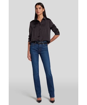 Dames  Met zijn slim-fit, rechte pijpen, middelhoge taille en aansluitende tailleband is de Kimmie Straight jeans een van onze meest flatterende modellen. Deze broek is gemaakt van ons duurzame en vormgevende Slim Illusion Earthkind-denim, in een donkerblauwe wassing die je van 's morgens tot 's avonds de perfecte outfit geeft. Wanneer het tijd is voor een drankje combineer je deze broek met een zijden blouse en boots met een spitse neus. De jeans van 7 For All Mankind zijn gemaakt van premium stoffen.