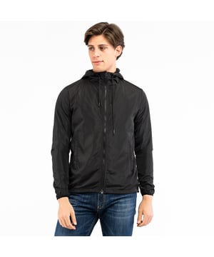 Entdecken Sie die Oberbekleidung von BIKKEMBERGS: die ideale Jacke für alle, die Funktionalität, Komfort und einen Hauch von Biss suchen.