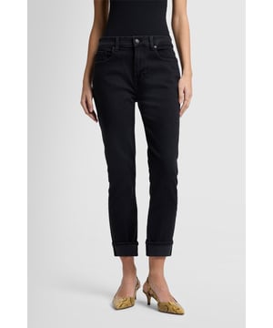 Dames  De Relaxed Skinny kan chic of casual gekleed worden, met een vest en slingbacks of een T-shirt en sneakers. Uitgevoerd in onze ultra-sculpting Slim Illusion-denim, heeft deze jeans een middelhoge taille, skinny pasvorm en een cropped profiel. De jeans van 7 For All Mankind zijn gemaakt van premium stoffen.