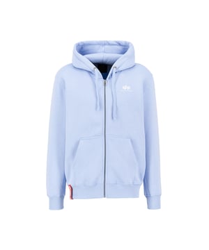 La sudadera con cremallera Basic Zip Hoodie SL de Alpha Industries es una prenda de corte regular perfecta para el día a día, que ofrece comodidad. El material de algodón y poliéster proporciona una sensación agradable tanto para el deporte como para el tiempo libre. A nivel visual, destaca el estampado plastisol del logotipo de Alpha en el pecho y la etiqueta de lazo en el dobladillo. El interior de felpa cepillada ofrece calidez y suavidad. Los puños de canalé y la capucha con cordón completan el look, ideal como prenda clave con estilo o como compañera cómoda.
