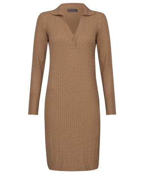 Das Felix Hardy Damen Langarm-Strickkleid bietet ein elegantes und komfortables Trageerlebnis.Hergestellt aus hochwertigem Strickstoff, besticht dieses Kleid durch seine weiche Textur und Wärme.Das Langarm-Design bietet sowohl Stil als auch Komfort und hält Sie auch bei kühlerem Wetter stilvoll.Featuring einem modernen und schlanken Schnitt, hebt dieses Strickkleid sanft die Körperkonturen hervor und passt zu verschiedenen Körpertypen.Erhältlich in einfarbigen oder leicht gemusterten Varianten, ist es vielseitig genug für den Alltag sowie besondere Anlässe.Für eine lange Lebensdauer wird empfohlen, das Kleid bei 30 Grad Celsius in der Maschine zu waschen und bei niedriger Temperatur zu bügeln.Vermeiden Sie die Verwendung eines Trockners und von Bleiche.Das Felix Hardy Damen Langarm-Strickkleid, mit seinem raffinierten Design und hochwertigem Strickstoff, ist ein Muss in jeder Damen-Garderobe und bietet sowohl Komfort als auch eine elegante Optik.