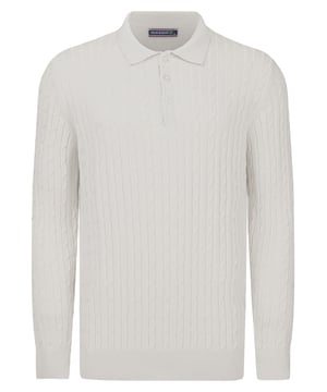 Der Felix Hardy Herren Pullover mit Knöpfen bietet eine perfekte Mischung aus klassischem Stil und modernem Komfort.Hergestellt aus hochwertigen Materialien, sorgt dieser Pullover für Wärme an kälteren Tagen und bietet gleichzeitig einen gepflegten Look.Das Knopf-Design verleiht eine Note von Raffinesse und macht ihn vielseitig genug, um mit verschiedenen Outfits kombiniert zu werden.Sein weicher und strapazierfähiger Stoff bietet den ganzen Tag über Komfort und behält gleichzeitig eine elegante und taillierte Erscheinung bei.Dieser Pullover ist eine ideale Wahl sowohl für Arbeitstage als auch für lässige Ausflüge.Erhältlich in verschiedenen Farben, lässt sich dieser Pullover mit Knöpfen perfekt mit Jeans, Chinos oder Anzughosen kombinieren.Es ist ein unverzichtbares Stück für Ihre Garderobe, geeignet für sowohl legere als auch formellere Anlässe.Für eine lange Haltbarkeit wird empfohlen, den Pullover bei 30 Grad Celsius zu waschen, bei niedriger Temperatur zu bügeln und die Verwendung eines Trockners oder Bleiche zu vermeiden.Der Felix Hardy Herren Pullover mit Knöpfen ist ein stilvolles und hochwertiges Must-have, das jeder Mann in seiner Garderobe haben sollte.Er ist die perfekte Wahl für einen Look, der sowohl komfortabel als auch raffiniert ist.