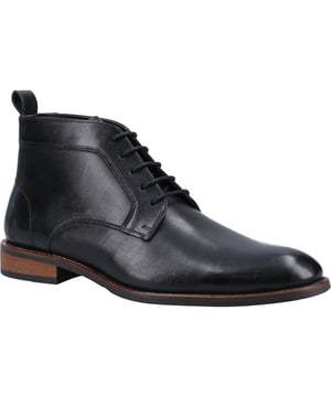 Met zijn klassieke slimme stijl, perfect voor werk of vrijetijd, heeft de Declan een bovenwerk van kwaliteitsleer en een Ortholite Technology-inlegzool om je de hele dag comfortabel te houden.
