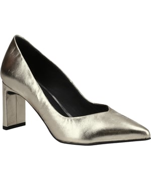 De olivia is een delicate, eenvoudige courtstijl, met een bovenwerk van kwaliteitssuède en een inlegzool van traagschuim. Deze zijn de perfecte keuze voor elke gelegenheid.