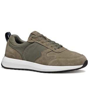 Volpiano ist ein Laufschuh mit modernem urbanen Design, der sowohl Komfort als auch Atmungsaktivität bietet. Mit einem aktiven Gefühl und einem eleganten Erscheinungsbild wurde er aus Wildleder und Stoff gefertigt und verleiht lässigen Outfits sofort das gewisse Etwas.