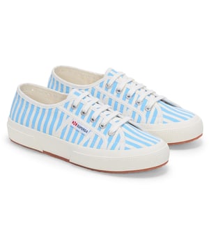 Our Classic Superga 2750 Stripe Print shoe is Fashion's trainer of choice. With an extra strong, fully breathable, pure cotton upper, our timeless shape trainer is a lightweight, simple canvas tennis shoe with our vulcanised rubber sole.