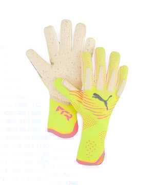 PRODUCT STORY: Unleash your inner football goalkeeper with PUMA's latest gloves. Featuring 4mm ELITE+ DUAL GRIP 2.0 palm latex, a knitted backhand, and latex finger gussets, these gloves offer unparalleled grip, fit, and control. Get ready to own the goal. DETAILS: Latex finger gussets and wrist support construction for freedom of movement; Dual Grip 2.0 palm latex provides excellent grip in all conditions for superior ball control; Negative cut design and knitted backhand offer a tight, customised fit and high reactivity; Thumb wrap and grip yarns enhance ball contact and control for goalkeepers; PUMA Cat logo.