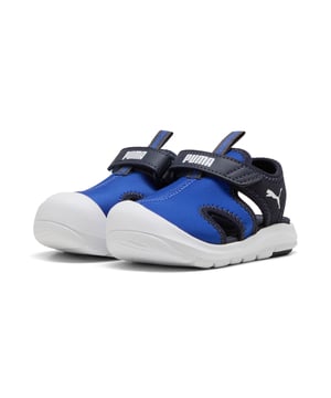 PRODUCT STORY: Ready for pool days and outdoor activities, these lightweight sandals feature playful colourblocking, quick-drying neoprene upper, and kid-friendly hook-and-loop closures. Little ones can stay active and stylish, wherever they go. DETAILS: Regular width; Water-friendly neoprene upper; Hook-and-loop closure; PUMA branding details; PUMA Toddlers: Recommended for toddlers between 0 and 4 years.