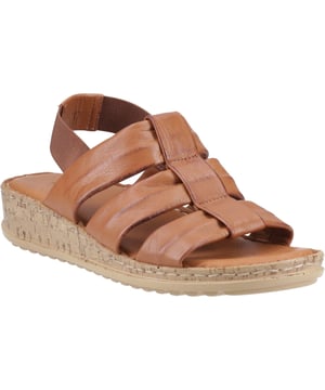 Discover superior comfort and style with the Eden Wide Fit sandal, made with premium super soft leather, a lightweight sole and cushioned insole you'll be able to stroll in the sunshine all day long