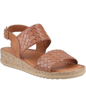 With it's luxurious leather upper with woven strap detail the Ebony will elevate your summer style, whilst the cushioned insole and lightweight outsole will keep you light on your feet all day long