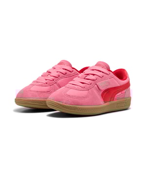 PRODUCT STORY: Straight from our archives, it's the PUMA Palermo. This classic terrace shoe debuted in the 80's and now, we've brought it back for the fans. With its signature T-toe construction and classic gum sole, this version features a heart shaped FOT on the heel, with a 3D printed hidden message underneath the tag on the quarter. DETAILS: Regular width; Textile upper; Suede overlays; Lace closure; PUMA Kids: Recommended for young kids between 4 and 8 years.