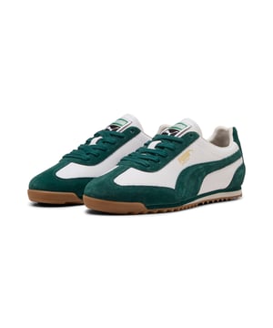 PRODUCT STORY: Straight from our 1970s archive, the Arizona was a low-slung training shoe used for a variety of sports. Now it's back with its classic look and timeless appeal. This version features the Arizona's signature short toe box alongside suede overlays and a leather base. The plush EVA midsole deliver comfort and cred with every laid-back step. DETAILS: Textile upper; Suede overlay; Textile insole; EVA midsole; Rubber outsole; PUMA branding details.