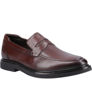 Een klassieke instapper loafer van hoogwaardig leer, de Knox is perfect voor op kantoor. Met een comfortabele cushioned inlegzool en ademvoering zijn deze perfect voor dagelijks gebruik.