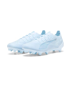 PRODUCTVERHAAL: Ontketen je snelheid met de ultieme voetbalschoenen van PUMA, ontworpen voor haar. Met een SPEEDSYSTEM zool, FastTrax noppen en GripControl Pro huid voor ongeëvenaarde grip en controle. Ortholite hielkussens zorgen ervoor dat elke stap stevig en krachtig is. Speel sneller, voel je onstuitbaar. FUNCTIES EN VOORDELEN: Het bovenwerk van de schoenen is gemaakt van minstens 50% gerecyclede materialen; SPEEDSYSTEM: Het ontwerp van de zool combineert een hoogwaardig vezelbasis materiaal met een revolutionair noppen systeem, wat de energieterugkeer maximaliseert voor snellere versnelling; PWRTAPE SQD: Ondersteuningsframe dat de voet stabiliseert binnen de schoen zonder de behendigheid en bewegingsvrijheid te belemmeren; SNELLER, VOOR HAAR: Deze voetbalschoen is ontworpen voor vrouwen, met afmetingen zoals volume en wreefhoogte aangepast aan de vrouwelijke voet. DETAILS: Ontworpen voor de vrouwelijke voet, met specifieke afmetingen voor volume en wreefhoogte; Het FastTrax noppenontwerp biedt superieure grip tijdens versnellen, snijden en afremmen; Lichte uitneembare binnenzool met Nano Grip-technologie en Ortholite hielkussens voor betere stabiliteit; GripControl Pro huid voor beslissende controle over de bal; Ortholite hielkussens voor een veilige pasvorm; FG: Geschikt voor gebruik op stevige ondergrond; PUMA merkdetails.